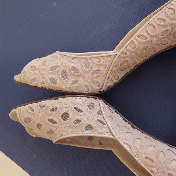 MPO peep toe pumps. - Picture 6 of 10